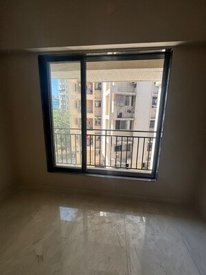 Room in 2 BHK Apartment at Haware Intelligentia Spectrum, Thane West – for Sale