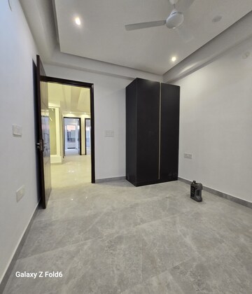 Room in 3 BHK Builder Floor at Chattarpur – for Sale