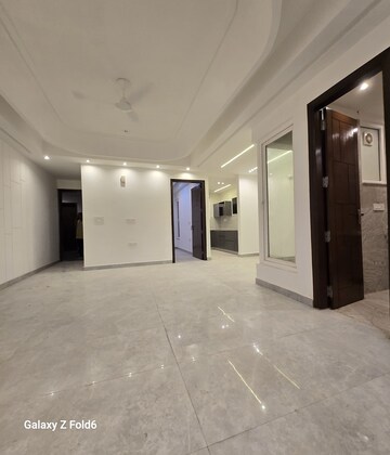 Room in 3 BHK Builder Floor at Chattarpur – for Sale