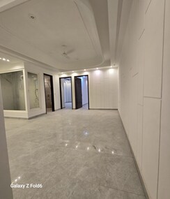3 BHK + Servant Room,Extra Room Builder Floor For Sale in Chattarpur