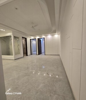 3 BHK Builder Floor For Sale in Chattarpur