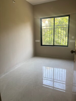 Room in 2 BHK Apartment at Haware Intelligentia Spectrum, Thane West – for Sale