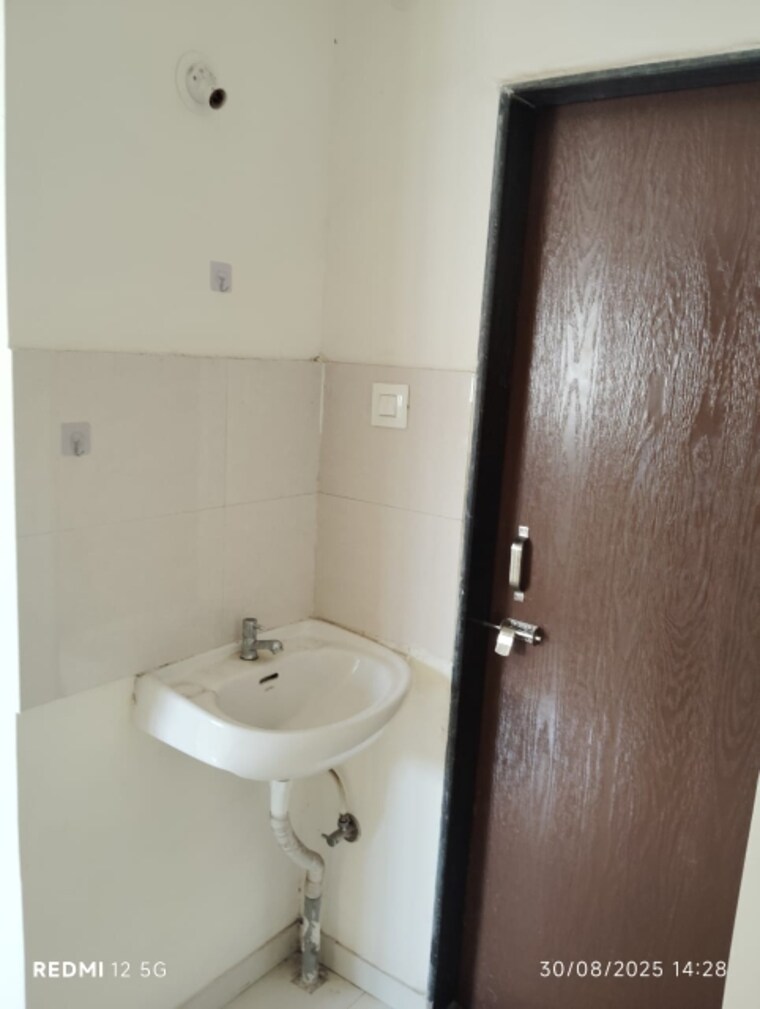 Bathroom, s-n-pote-kinjal-pristine 2 Bedroom 735 Sq.Ft. Apartment In Kiwale Pune 9682895