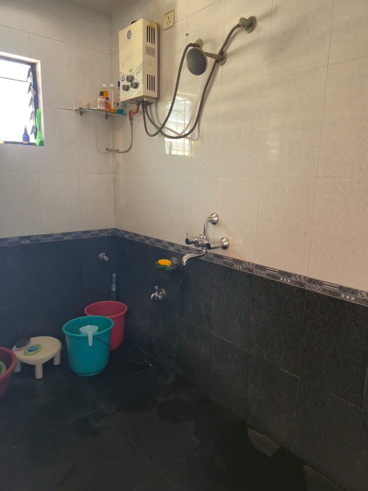 Bathroom, wadgaon sheri 1 Bedroom 595 Sq.Ft. Apartment In Wadgaon Sheri Pune 9682883