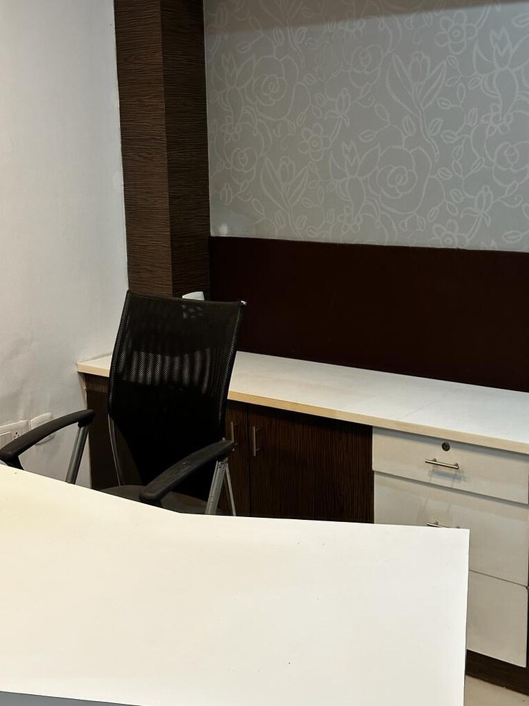 undefined, omaxe-gurgaon-mall Commercial Office Space 805 Sq.Ft. In Sector 49 Gurgaon 9682918