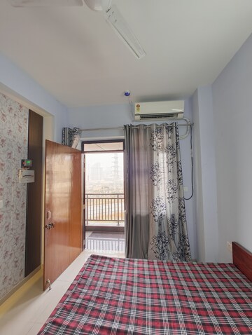 Bedroom in 1 RK Apartment at Pyramid Heights, Sector 85 – for Sale