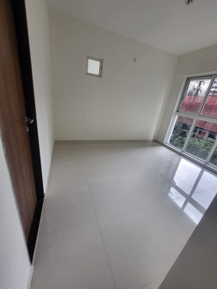 Room, dosti-west-county 2 Bedroom 692 Sq.Ft. Apartment In Balkum Pada Thane 9682901