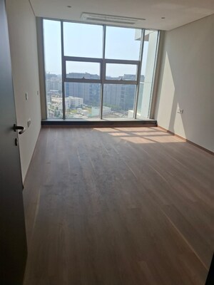 Room in 3 BHK Apartment at Gera Emerald City, Kharadi – for Rent