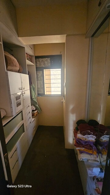 Team Area in 3 BHK Apartment at Bhoomi Acres, Thane West – for Sale