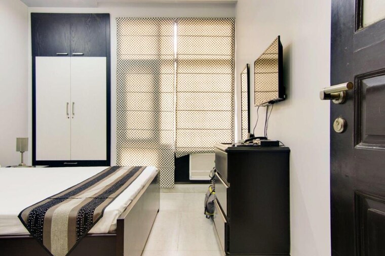 Kitchen, sector 71 6+ Bedroom 300 Sq.Mt. Independent House In Sector 71 Noida 9682963