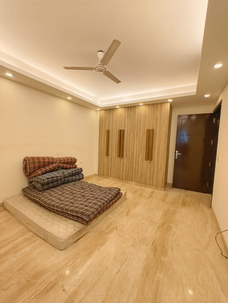 Bedroom, greater kailash i 3 Bedroom 208 Sq.Yd. Builder Floor In Greater Kailash I Delhi 9682968