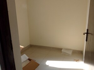 Room in 2 BHK Apartment at Amrapali Enchante, Tech Zone 4 Greater Noida – for Rent