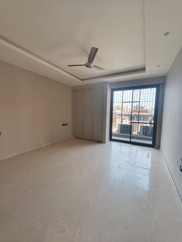 Room in 3 BHK Builder Floor at Greater Kailash I – for Sale