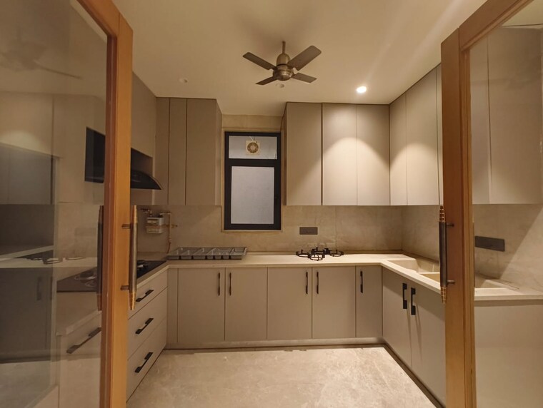 Kitchen, greater kailash i 3 Bedroom 208 Sq.Yd. Builder Floor In Greater Kailash I Delhi 9682987
