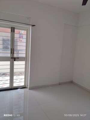 Room in 2 BHK Apartment at S N Pote Kinjal Pristine, Kiwale – for Rent