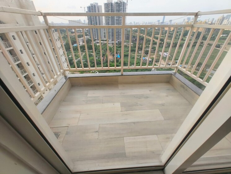 Balcony, m3m-marina 3 Bedroom 1650 Sq.Ft. Apartment In Sector 68 Gurgaon 9683005