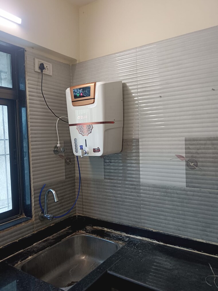 Bathroom, goregaon west Pg For Boys In Goregaon West 9683018