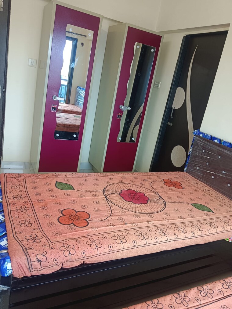 Room, goregaon west Pg For Boys In Goregaon West 9683018