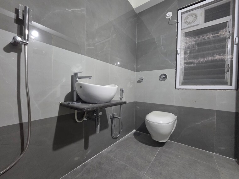 Bathroom, goregaon west 3 Bedroom 1500 Sq.Ft. Apartment In Goregaon West Mumbai 9683036