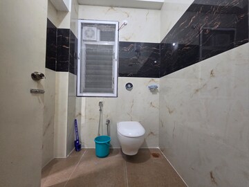 Master Bedroom in 3 BHK Apartment at Goregaon West – for Rent