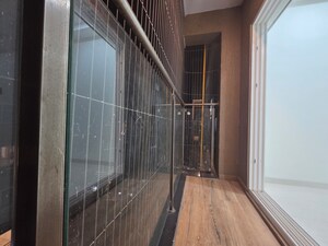 Staircase in 3 BHK Apartment at Goregaon West – for Rent