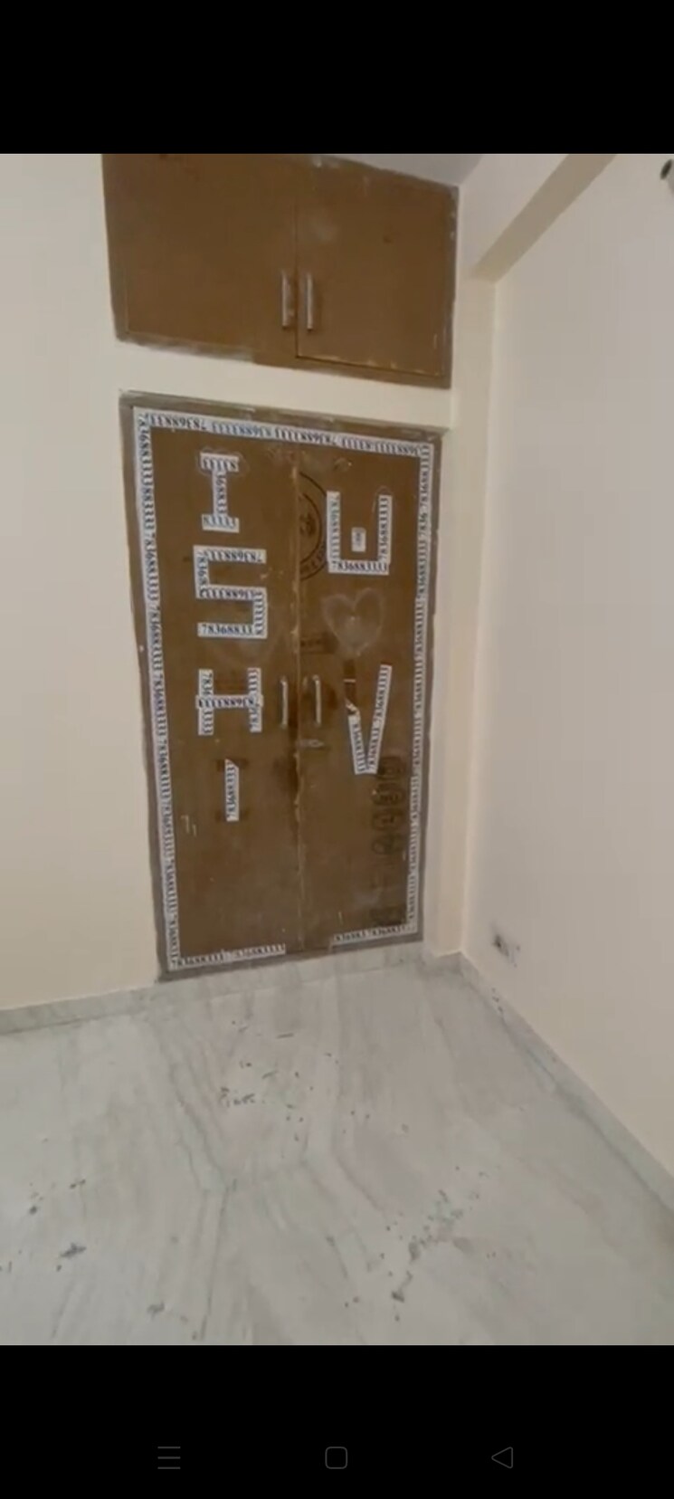 Room, beta ii greater noida 2 Bedroom 120 Sq.Mt. Independent House In Beta Ii Greater Noida Greater Noida 9683063