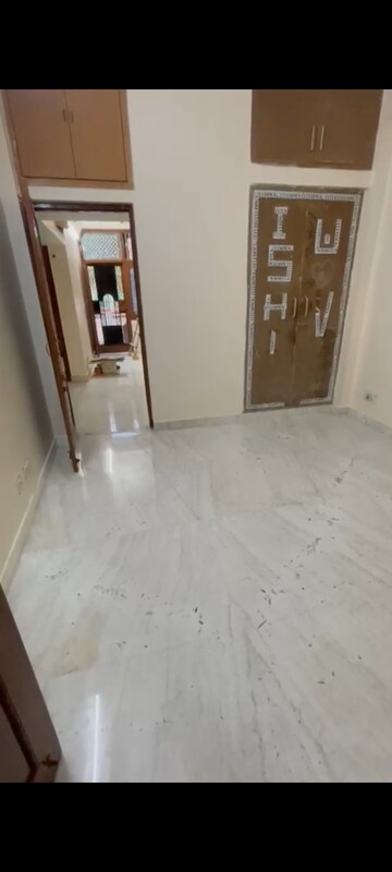 Room in 2 BHK Independent House at Beta Ii Greater Noida – for Rent