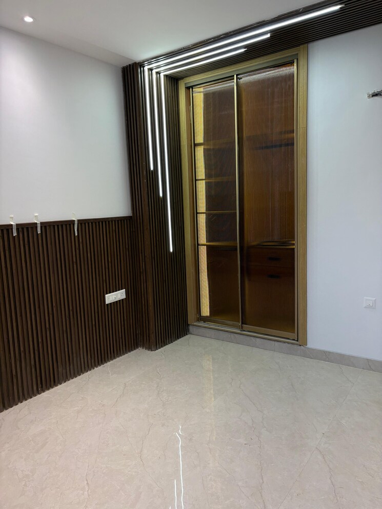 Room, anant-raj-ashok-estate 3 Bedroom 2400 Sq.Ft. Apartment In Sector 63a Gurgaon 9683042