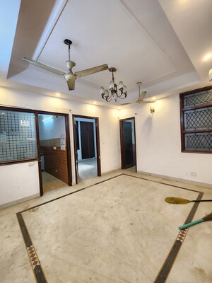 2 BHK Builder Floor For Rent in Chattarpur