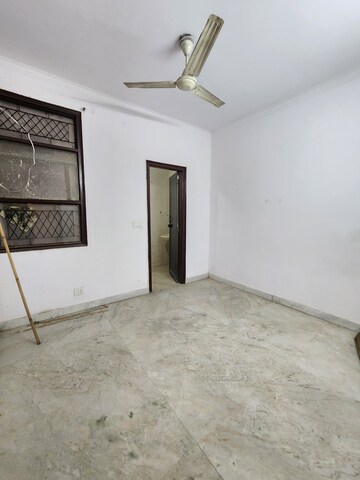 Room in 2 BHK Builder Floor at Chattarpur – for Rent