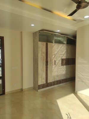 3 BHK Builder Floor For Rent in Sector 52