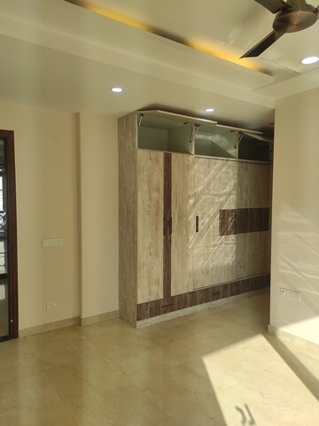3 BHK Builder Floor For Rent in Sector 52