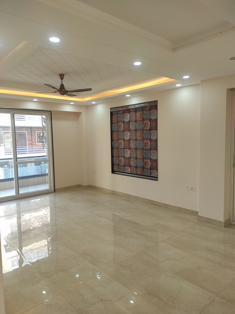 Living Room, sector 52 3 Bedroom 2200 Sq.Ft. Builder Floor In Sector 52 Gurgaon 9683206