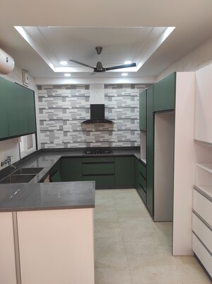 Kitchen in 3 BHK Builder Floor at Sector 52 – for Rent