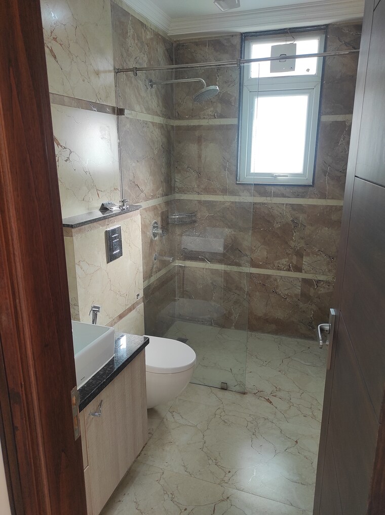 Room, sector 52 3 Bedroom 2200 Sq.Ft. Builder Floor In Sector 52 Gurgaon 9683206