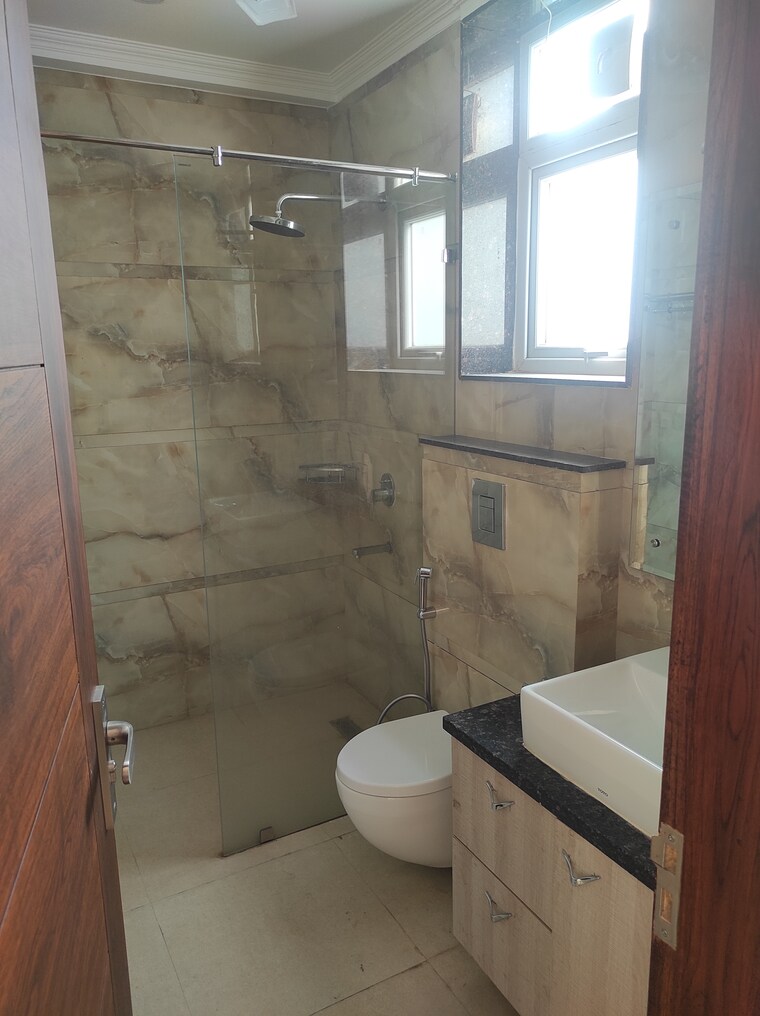 Bathroom, sector 52 3 Bedroom 2200 Sq.Ft. Builder Floor In Sector 52 Gurgaon 9683206