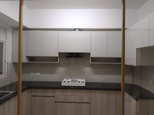 Furnished Amenities in 3 BHK Apartment at Smart World Orchard, Sector 61 – for Rent