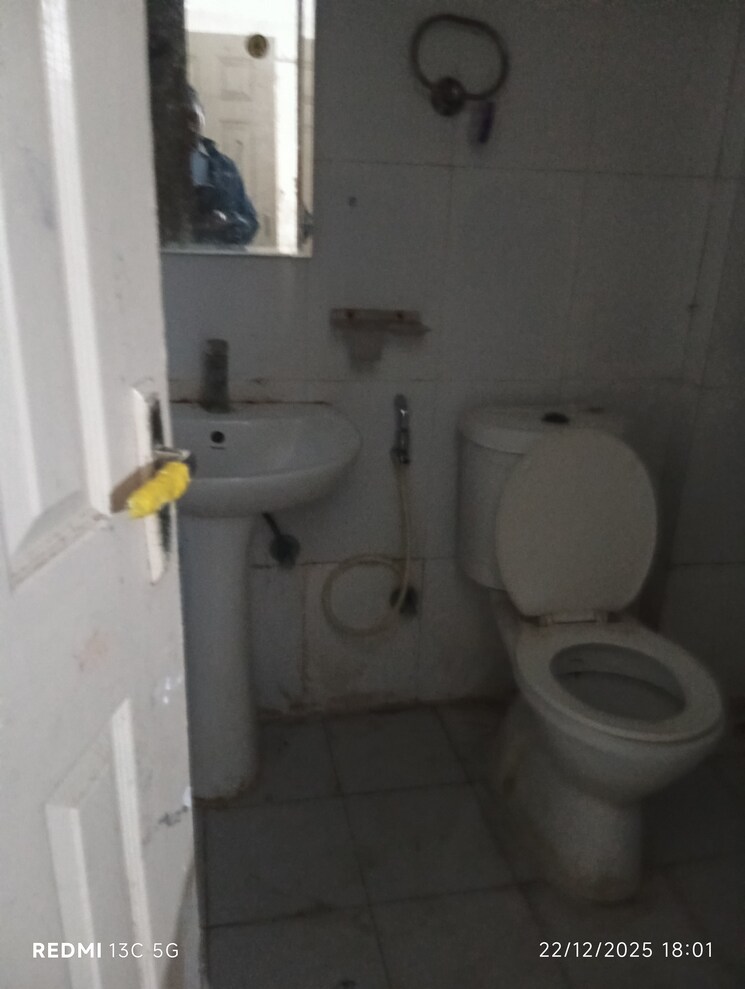 Master Bedroom, nimbus-the-hyde-park 4 Bedroom 2400 Sq.Ft. Apartment In Sector 78 Noida 9683462