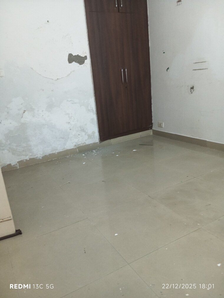 Room, nimbus-the-hyde-park 4 Bedroom 2400 Sq.Ft. Apartment In Sector 78 Noida 9683462