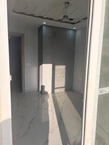 Room in 4 BHK Builder Floor at Sahastradhara Road – for Rent