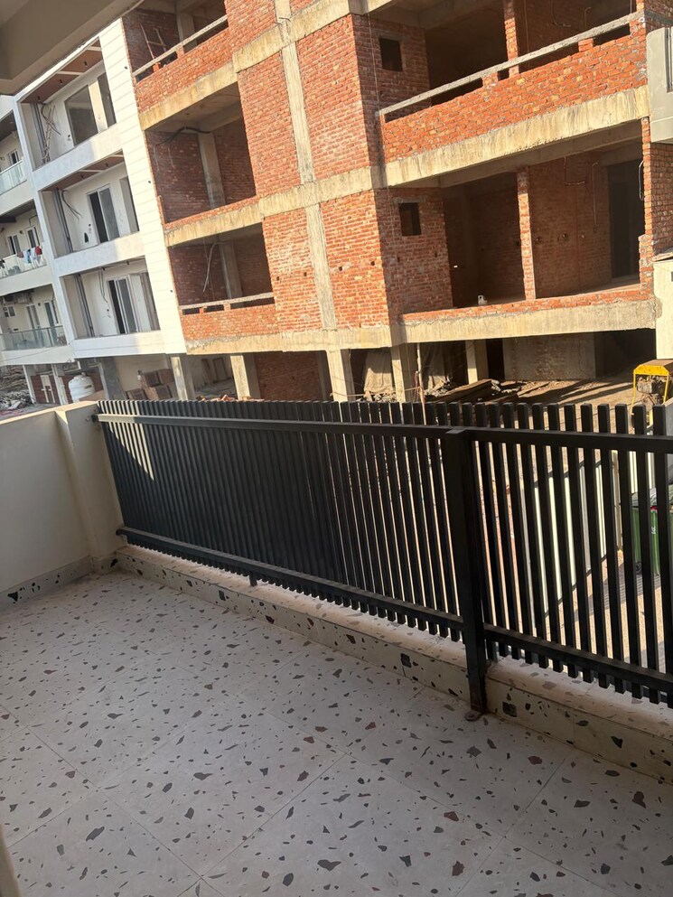 Balcony, sahastradhara road 4 Bedroom 2200 Sq.Ft. Builder Floor In Sahastradhara Road Dehradun 9683460