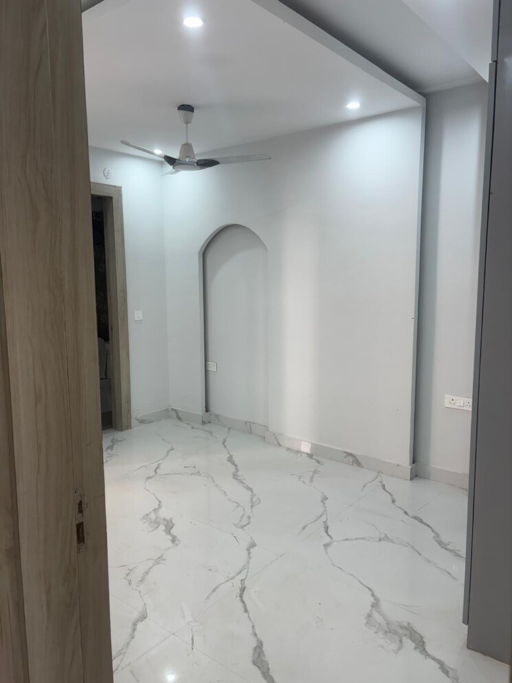 Room, sahastradhara road 4 Bedroom 2200 Sq.Ft. Builder Floor In Sahastradhara Road Dehradun 9683460