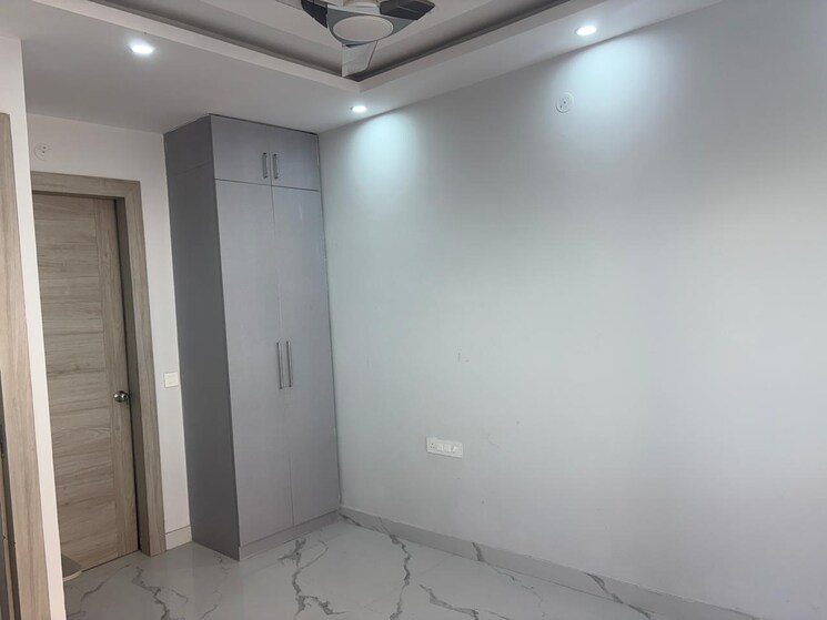 Room, sahastradhara road 4 Bedroom 2200 Sq.Ft. Builder Floor In Sahastradhara Road Dehradun 9683460