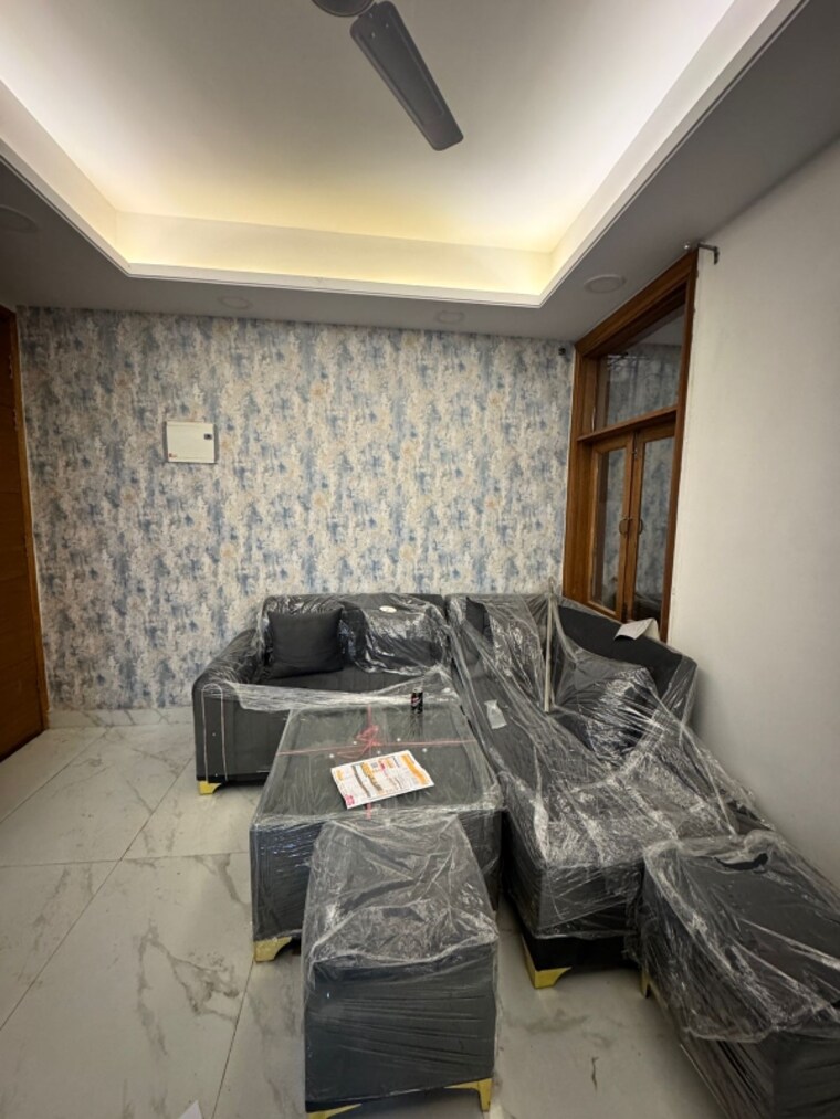  Parking, saket 1 Bedroom 550 Sq.Ft. Builder Floor In Saket Delhi 9683554