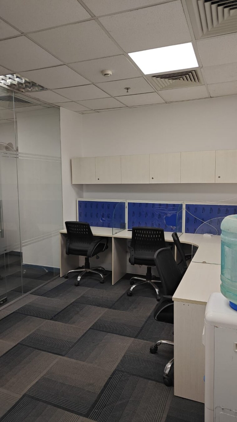Team Area, spaze-itech-park Commercial Office Space 834 Sq.Ft. In Sector 49 Gurgaon 9683589