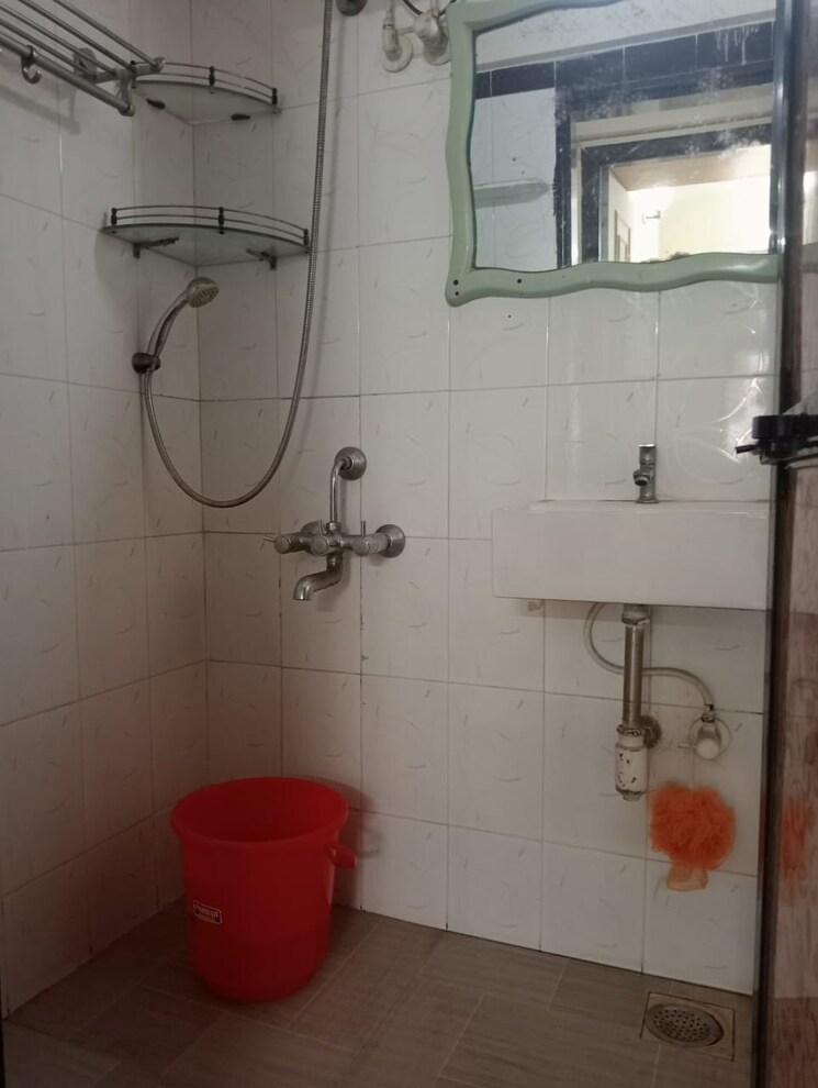 Bathroom, dheeraj-ganga 2 Bedroom 935 Sq.Ft. Apartment In Malad West Mumbai 9683635