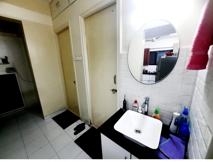 Bathroom, mahesh-paradise 2 Bedroom 884 Sq.Ft. Apartment In Aundh Pune 9683834