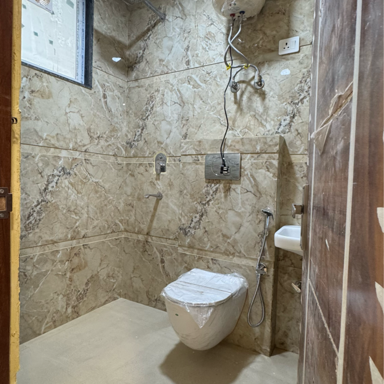 Bathroom, chattarpur 3 Bedroom 1400 Sq.Ft. Builder Floor In Chattarpur Delhi 9683789