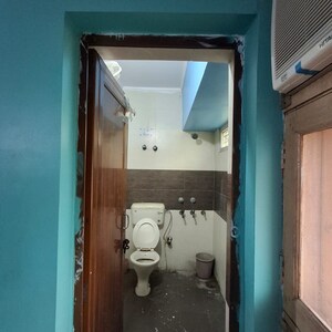 Building Lobby in 2 BHK Apartment at Rwa Jalvayu Vihar Noida, Sector 25 – for Rent