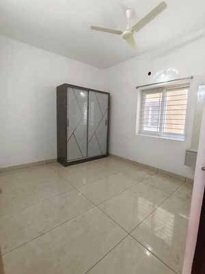 Room in 1 BHK Apartment at Sri Nilayam Kondapur, Kondapur – for Rent
